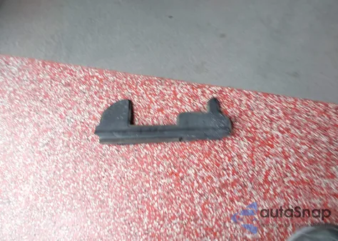 2017 Toyota Sienna Se 8 Passenger z USA, uszkodzony, nr VIN 5TDXZ3DC0HS811333